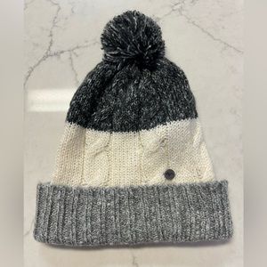 Roxy Cable Knit Beanie